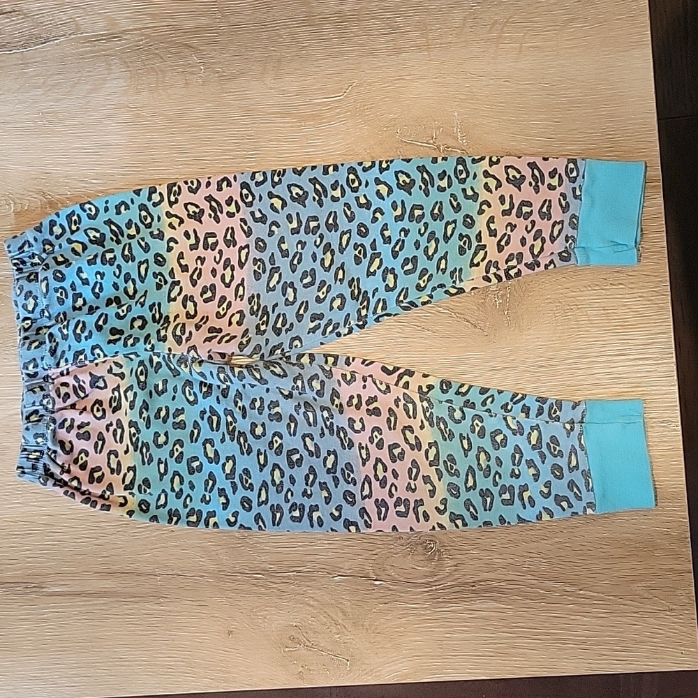 Pajamas size 6 girls - Picture 5 of 6